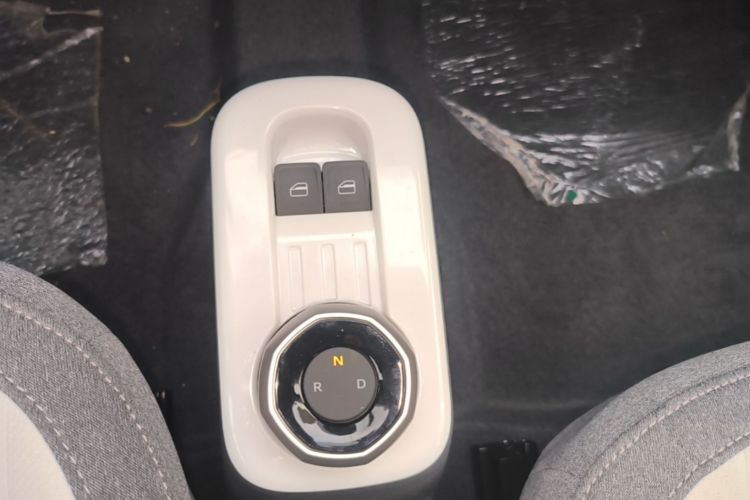 Used Geely Galaxy Panda 2025 210 km – Yuanqi Bear Gear Lever