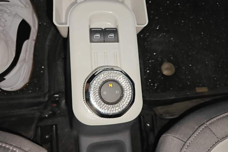 Used Geely Galaxy Panda 2025 210km Panda Rider Gear Lever
