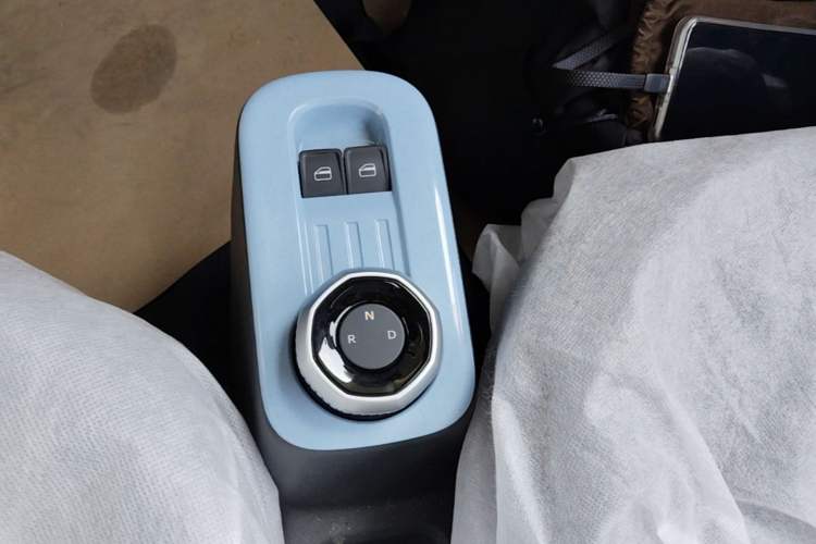 Used Geely Galaxy Panda 2025 210 km – Yuanqi Bear Gear Lever