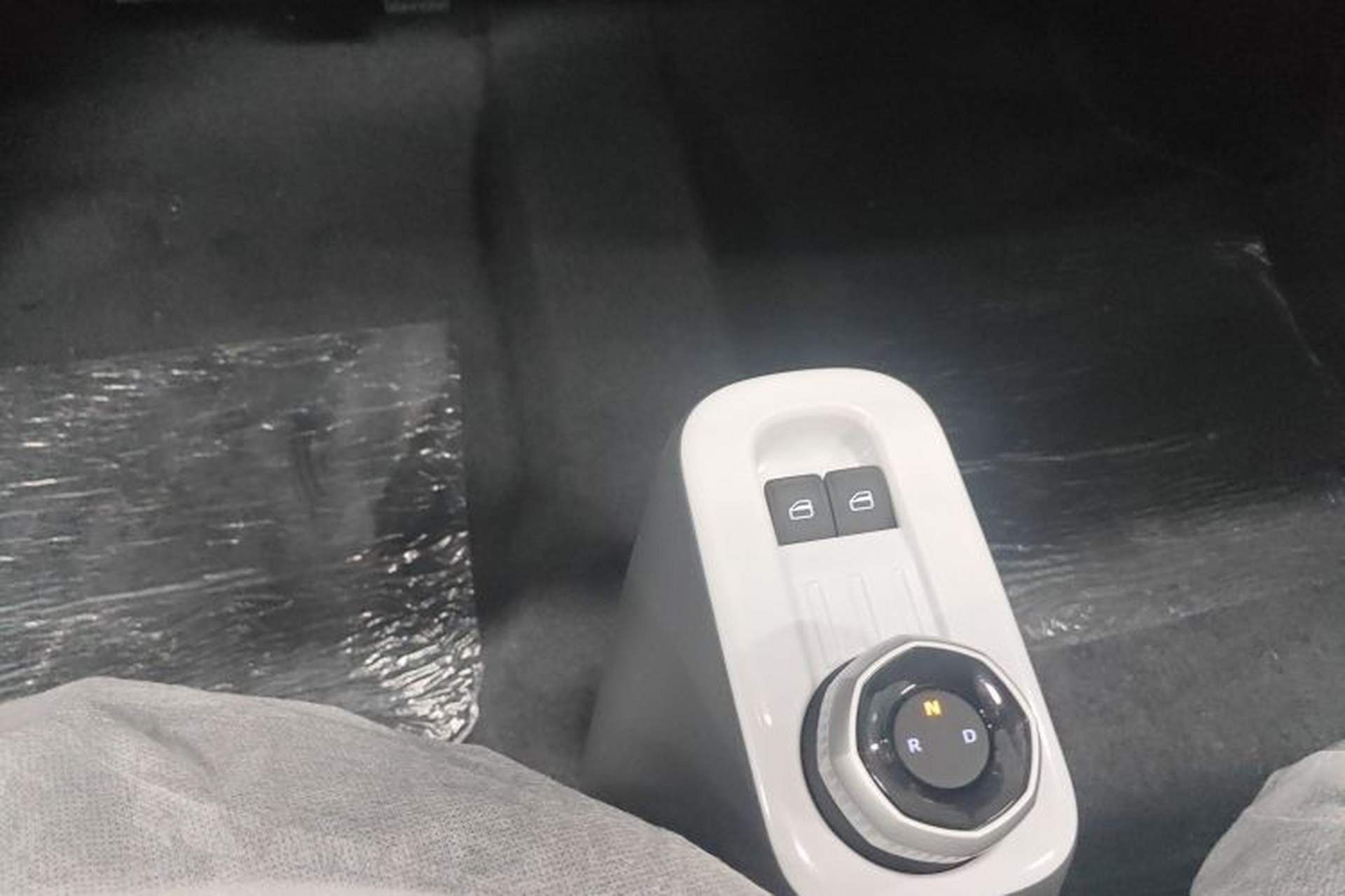 Used Geely Galaxy Panda 2025 210 km – Yuanqi Bear Gear Lever