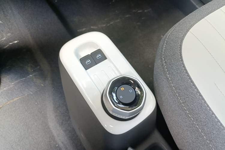 Used Geely Galaxy Panda 2025 210km Panda Kart Gear Lever