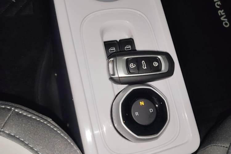 Used Geely Galaxy Panda 2025 210km Panda Rider Gear Lever