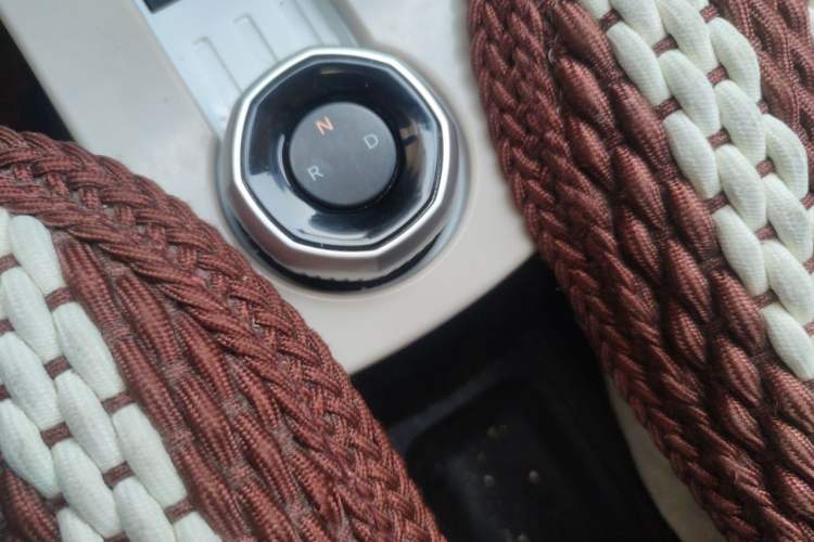 Used Geely Galaxy Panda 2025 210 km – Yuanqi Bear Gear Lever