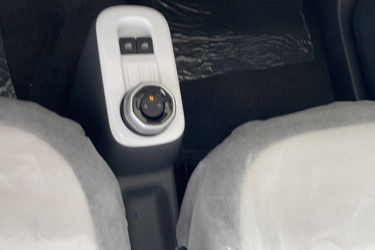 Used Geely Galaxy Panda 2025 210 km – Yuanqi Bear Gear Lever