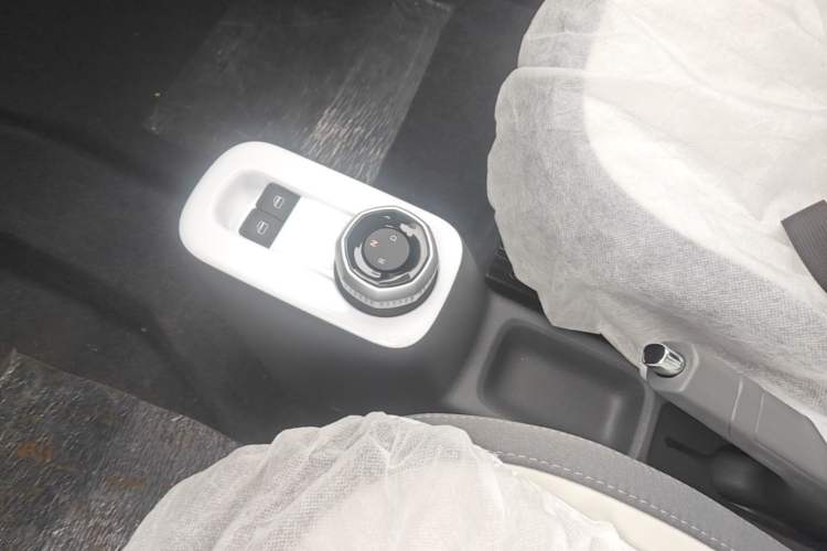 Used Geely Galaxy Panda 2025 210km Panda Rider Gear Lever