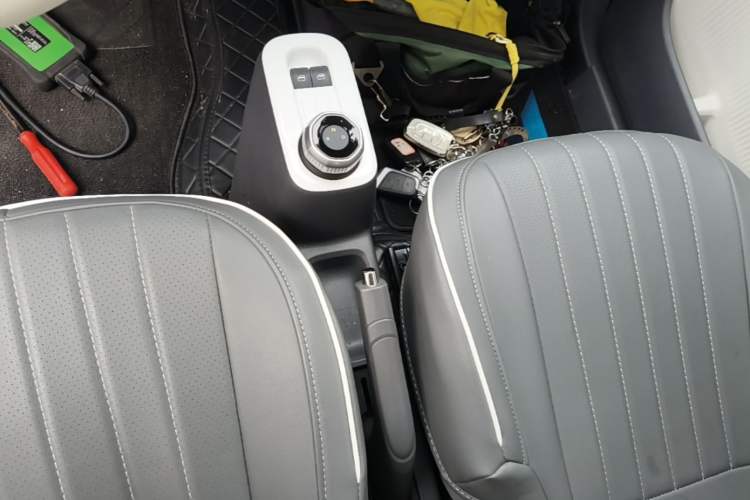 Used Geely Galaxy Panda 2025 210km Panda Rider Gear Lever