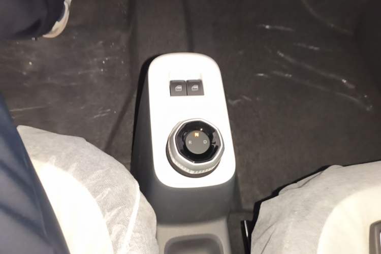 Used Geely Galaxy Panda 2025 210km Panda Kart Gear Lever