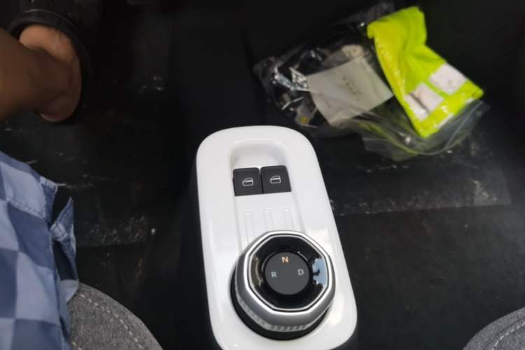 Used Geely Galaxy Panda 2025 210km Panda Kart Gear Lever