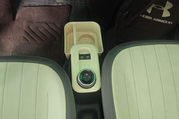 Used Geely Galaxy Panda 2025 210km Panda Rider Gear Lever