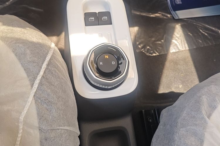 Used Geely Galaxy Panda 2025 210km Panda Rider Gear Lever