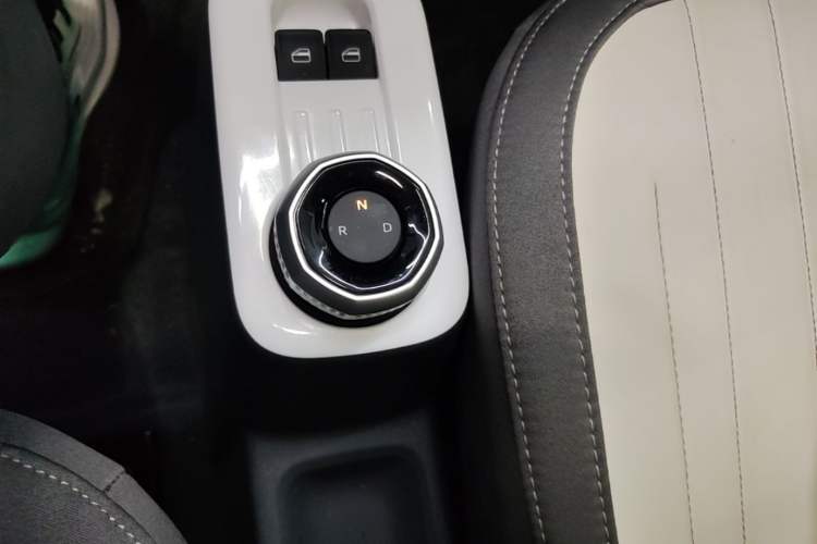 Used Geely Galaxy Panda 2025 210km Panda Kart Gear Lever