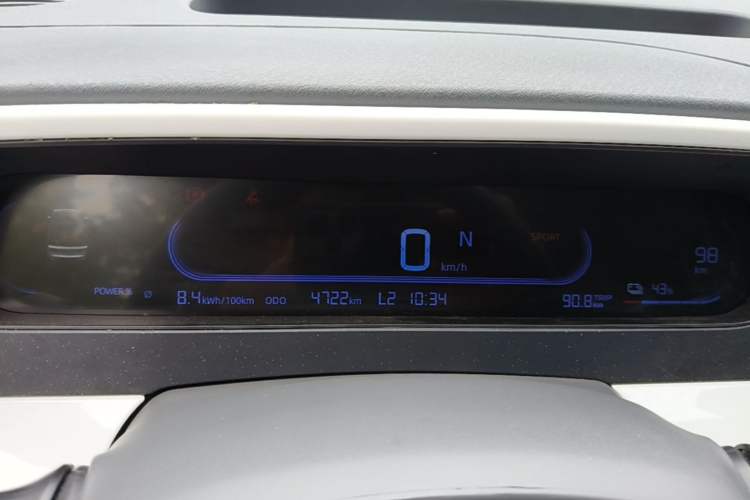 Used Geely Galaxy Panda 2025 210 km – Yuanqi Bear Instrument Cluster