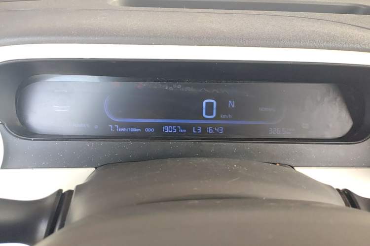 Used Geely Galaxy Panda 2025 210 km – Yuanqi Bear Instrument Cluster