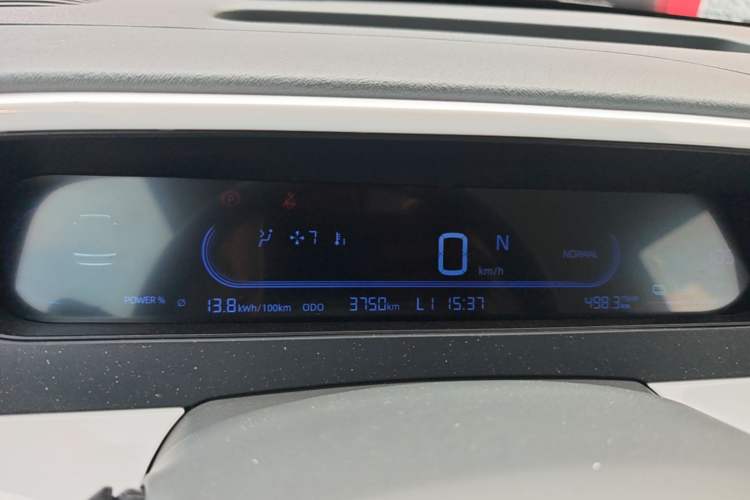Used Geely Galaxy Panda 2025 210 km – Yuanqi Bear Instrument Cluster