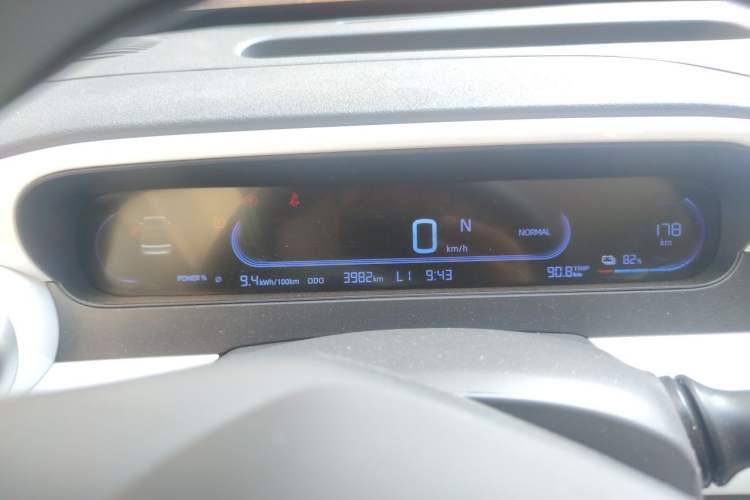 Used Geely Galaxy Panda 2025 210 km – Yuanqi Bear Instrument Cluster