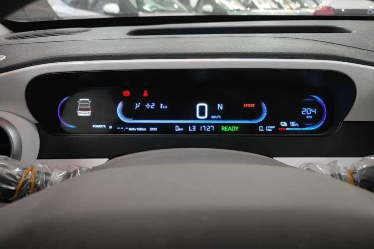 Used Geely Galaxy Panda 2025 210 km – Yuanqi Bear Instrument Cluster