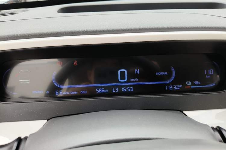 Used Geely Galaxy Panda 2025 210 km – Yuanqi Bear Instrument Cluster