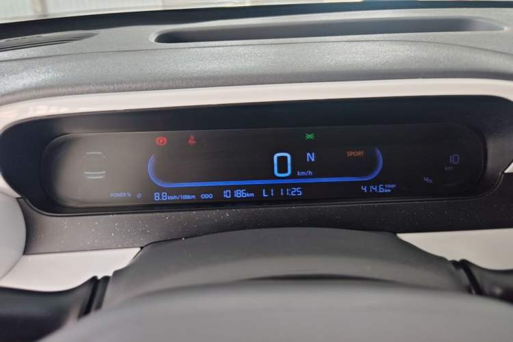 Used Geely Galaxy Panda 2025 210 km – Yuanqi Bear Instrument Cluster