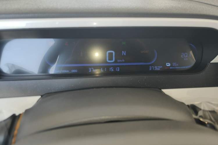 Used Geely Galaxy Panda 2025 210 km – Yuanqi Bear Instrument Cluster