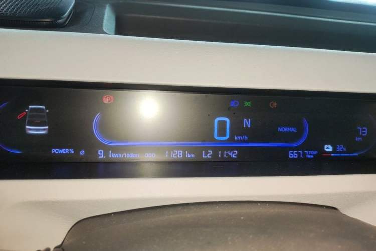 Used Geely Galaxy Panda 2025 210 km – Yuanqi Bear Instrument Cluster