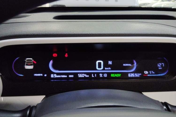 Used Geely Galaxy Panda 2025 210 km – Yuanqi Bear Instrument Cluster