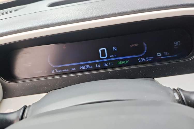 Used Geely Galaxy Panda 2025 210 km – Yuanqi Bear Instrument Cluster