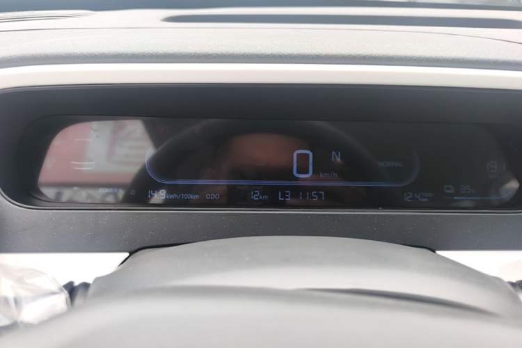 Used Geely Galaxy Panda 2025 210 km – Yuanqi Bear Instrument Cluster