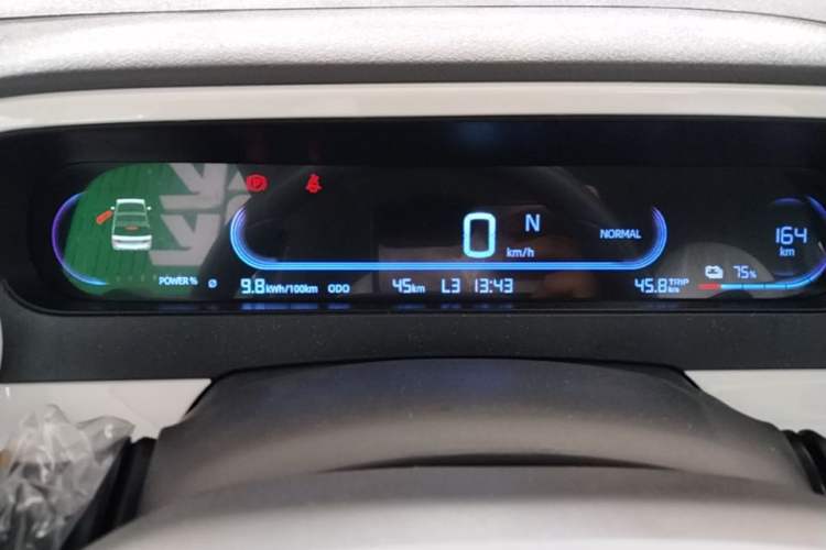 Used Geely Galaxy Panda 2025 210 km – Yuanqi Bear Instrument Cluster