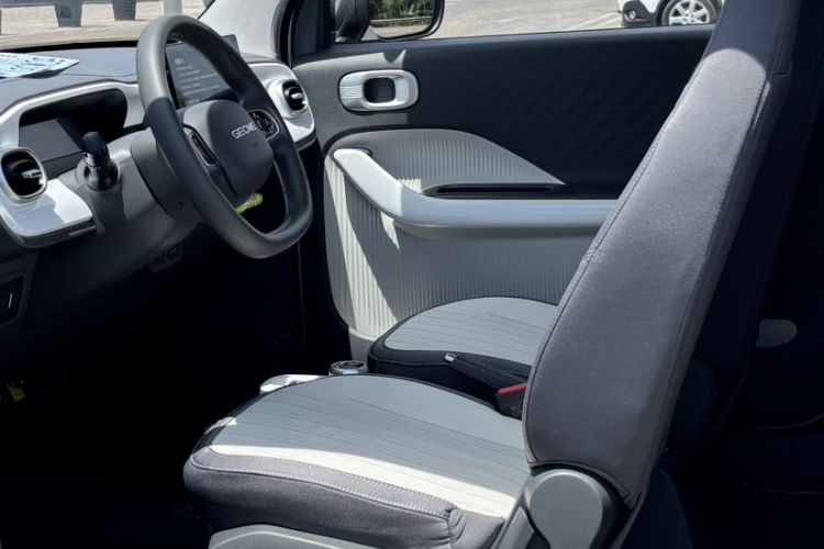 Used Geely Galaxy Panda 2025 210km Panda Rider Interior 1