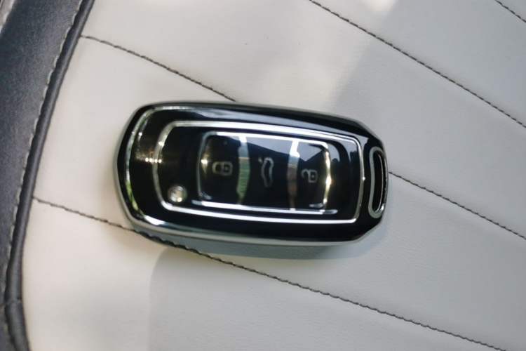 Used Geely Galaxy Panda 2025 210km Panda Kart Interior 1