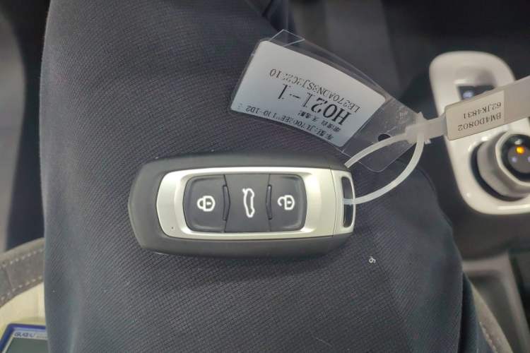 Used Geely Galaxy Panda 2025 210 km – Yuanqi Bear Interior 1
