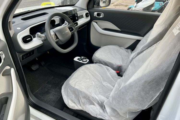 Used Geely Galaxy Panda 2025 210km Panda Rider Interior 2