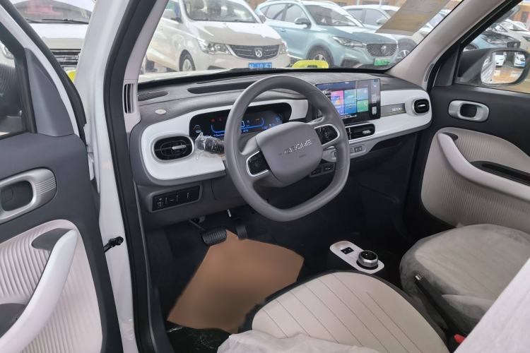 Used Geely Galaxy Panda 2025 210km Panda Rider Interior 3