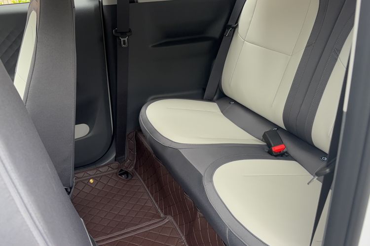 Used Geely Galaxy Panda 2025 210km Panda Rider Interior 3