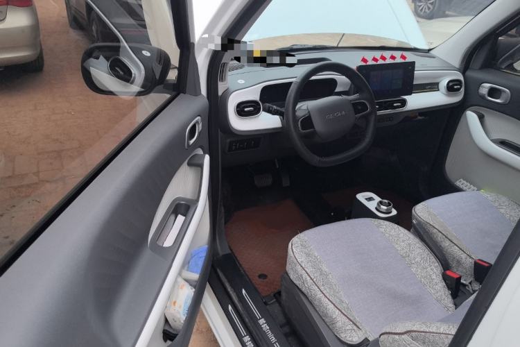 Used Geely Galaxy Panda 2025 210 km – Yuanqi Bear Interior 3