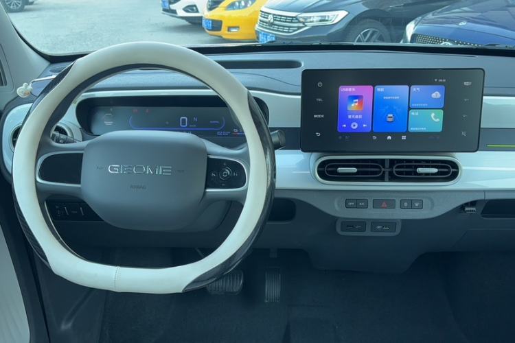 Used Geely Galaxy Panda 2025 210 km – Yuanqi Bear Interior 3