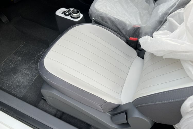 Used Geely Galaxy Panda 2025 210km Panda Rider Interior 4