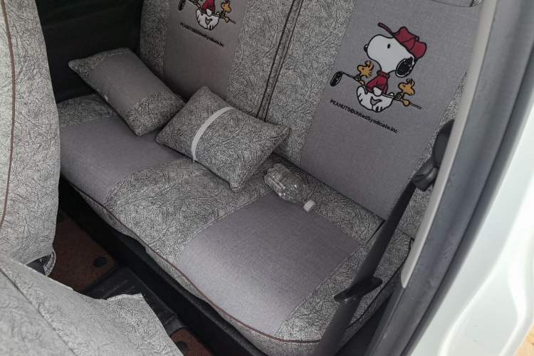 Used Geely Galaxy Panda 2025 210 km – Yuanqi Bear Interior 4