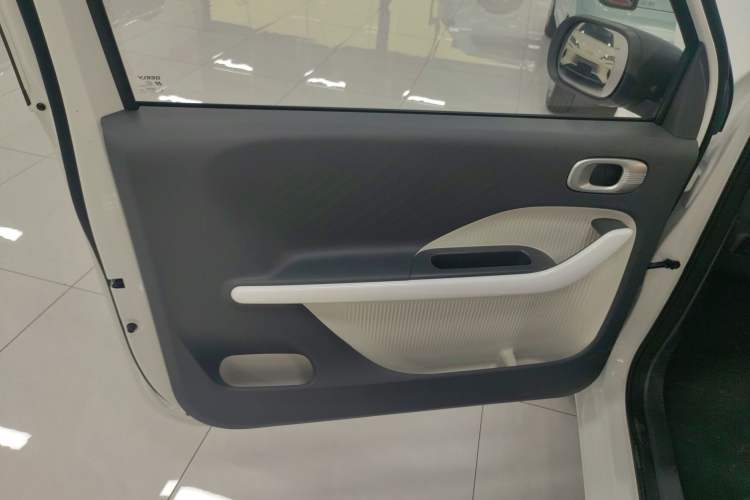Used Geely Galaxy Panda 2025 210 km – Yuanqi Bear Interior 7