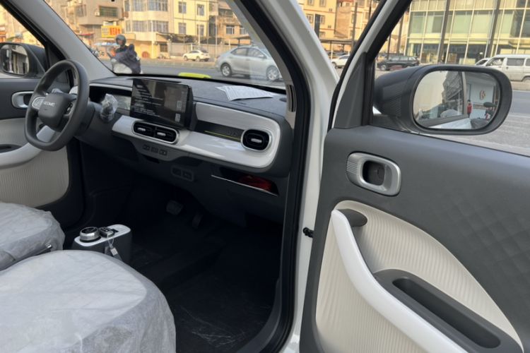 Used Geely Galaxy Panda 2025 210km Panda Rider Interior 8