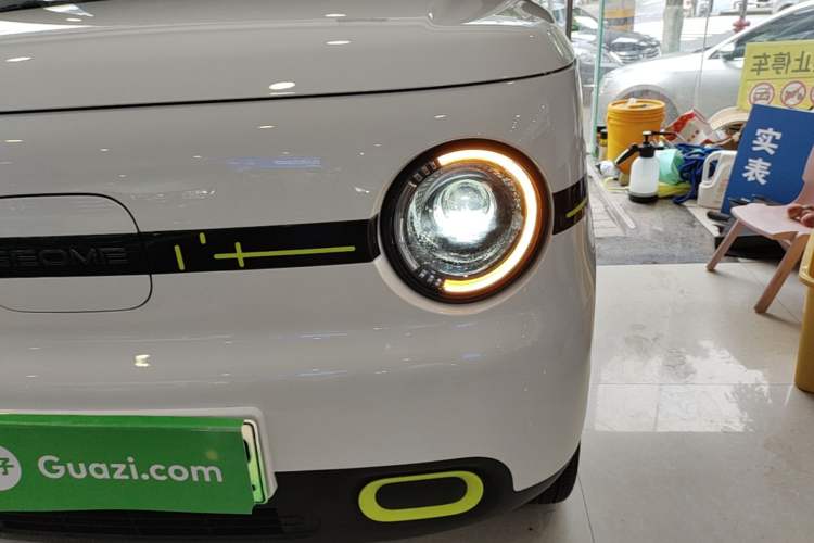 Used Geely Galaxy Panda 2025 210 km – Yuanqi Bear Left Front Headlight