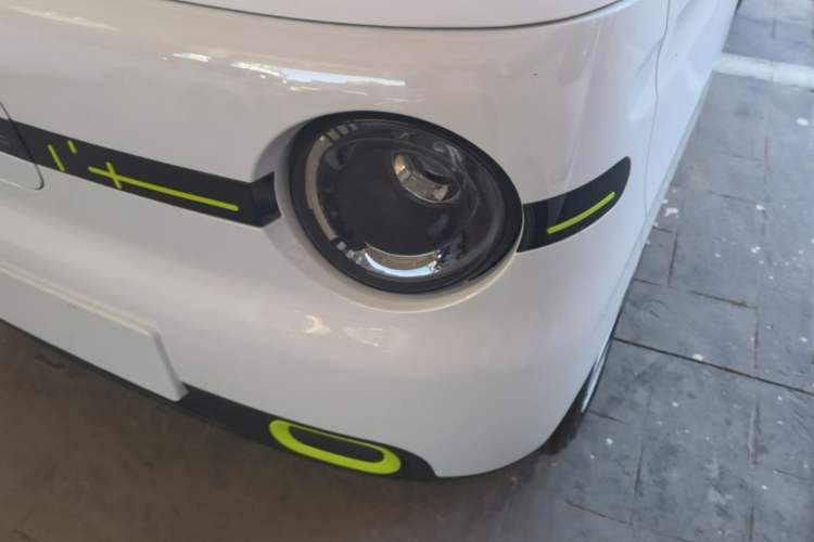 Used Geely Galaxy Panda 2025 210 km – Yuanqi Bear Left Front Headlight