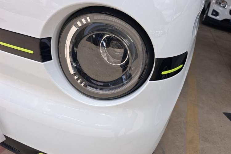Used Geely Galaxy Panda 2025 210 km – Yuanqi Bear Left Front Headlight