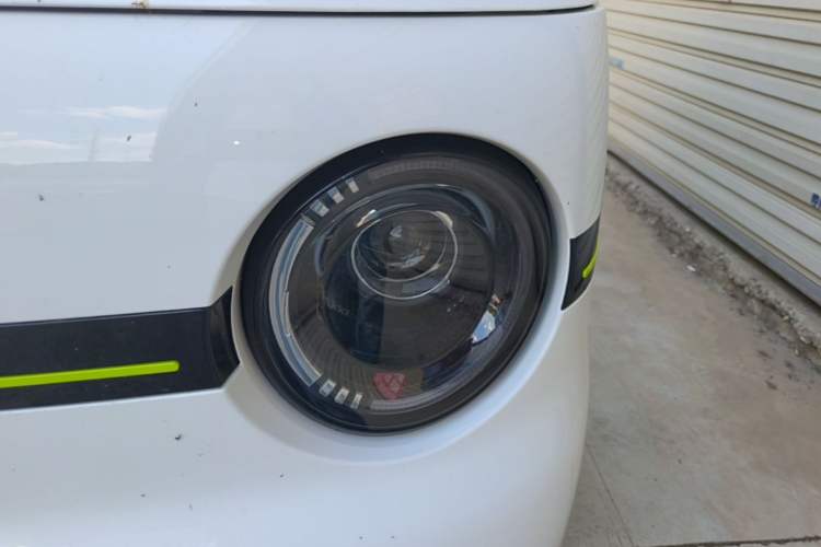 Used Geely Galaxy Panda 2025 210 km – Yuanqi Bear Left Front Headlight