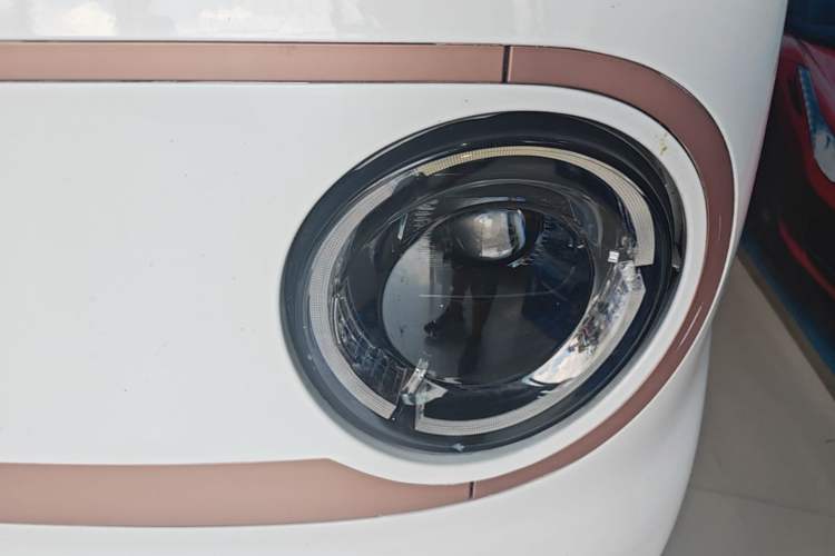 Used Geely Galaxy Panda 2025 210 km – Yuanqi Bear Left Front Headlight