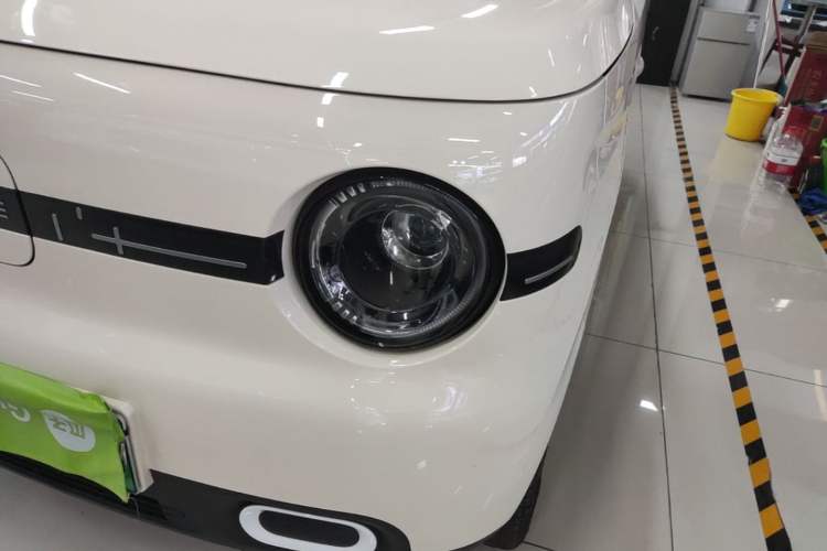 Used Geely Galaxy Panda 2025 210 km – Yuanqi Bear Left Front Headlight