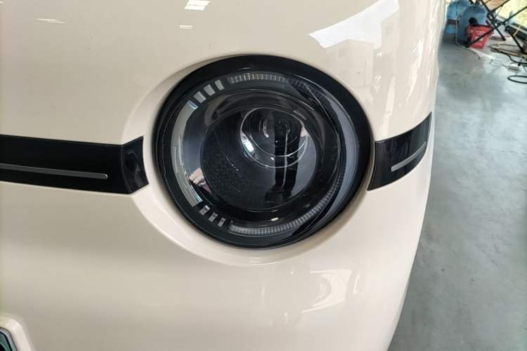 Used Geely Galaxy Panda 2025 210 km – Yuanqi Bear Left Front Headlight