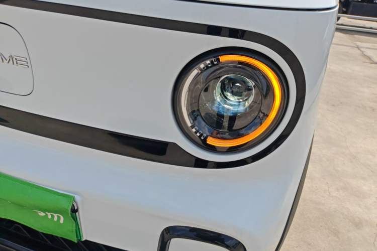 Used Geely Galaxy Panda 2025 210km Panda Kart Left Front Headlight