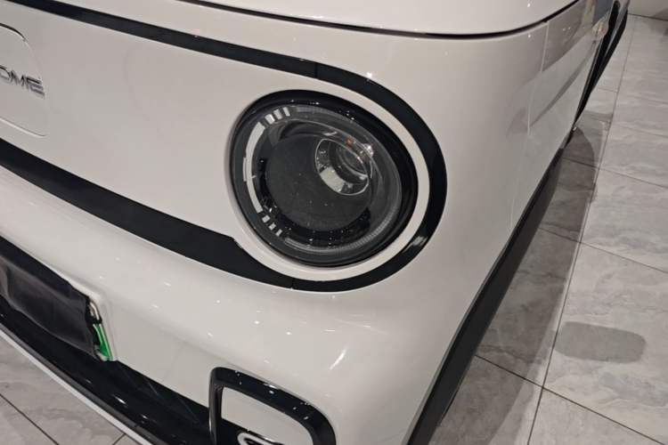Used Geely Galaxy Panda 2025 210km Panda Kart Left Front Headlight