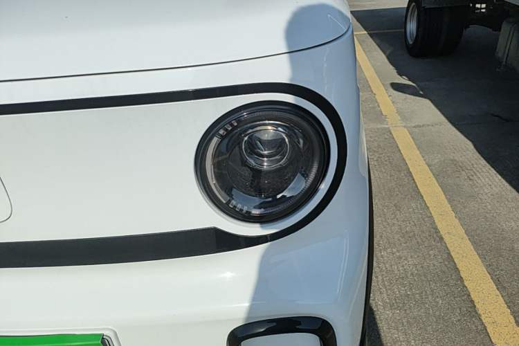 Used Geely Galaxy Panda 2025 210km Panda Kart Left Front Headlight